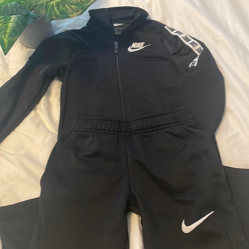Kids Nike track suit